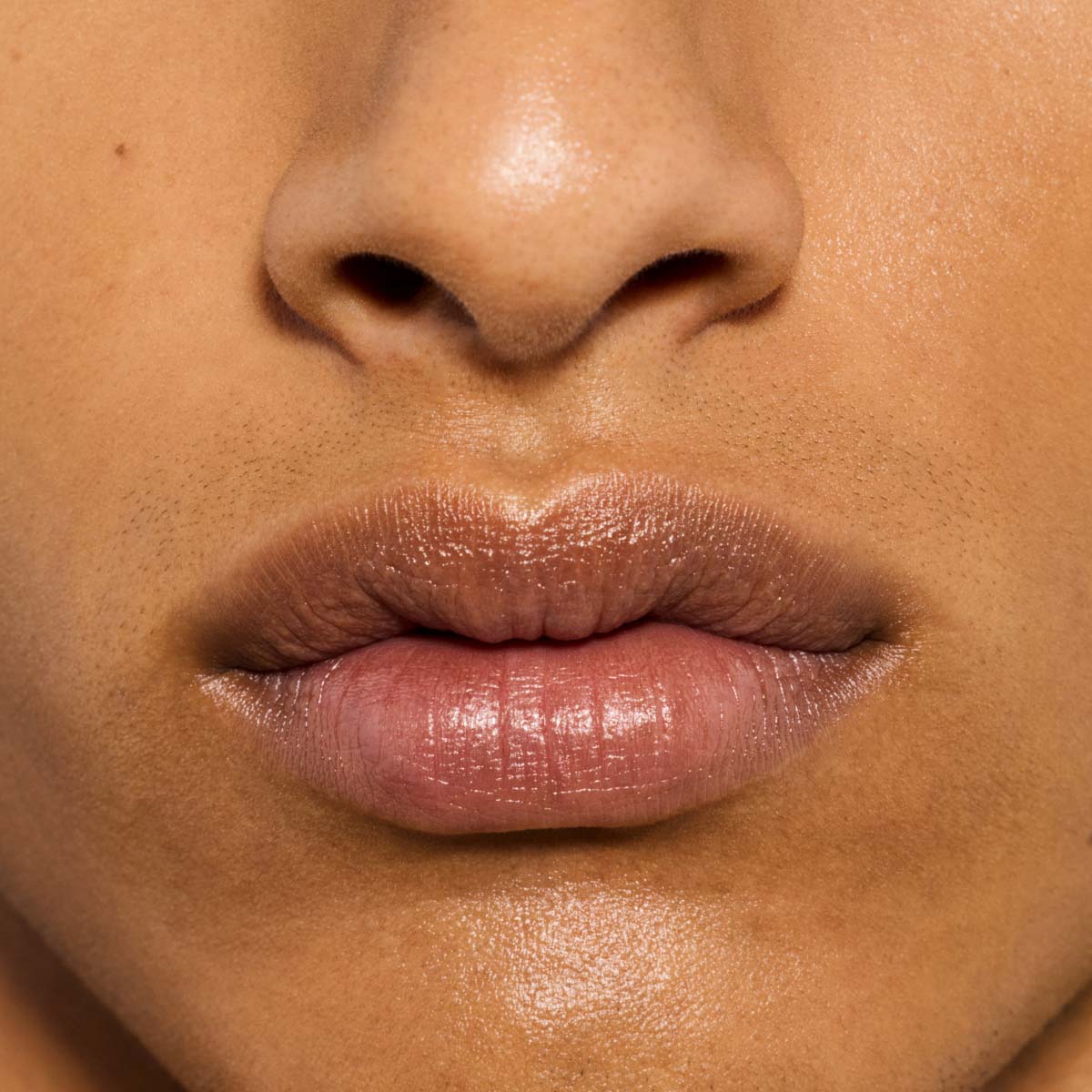 GLOSS BOMB UNIVERSAL LIP LUMINIZER